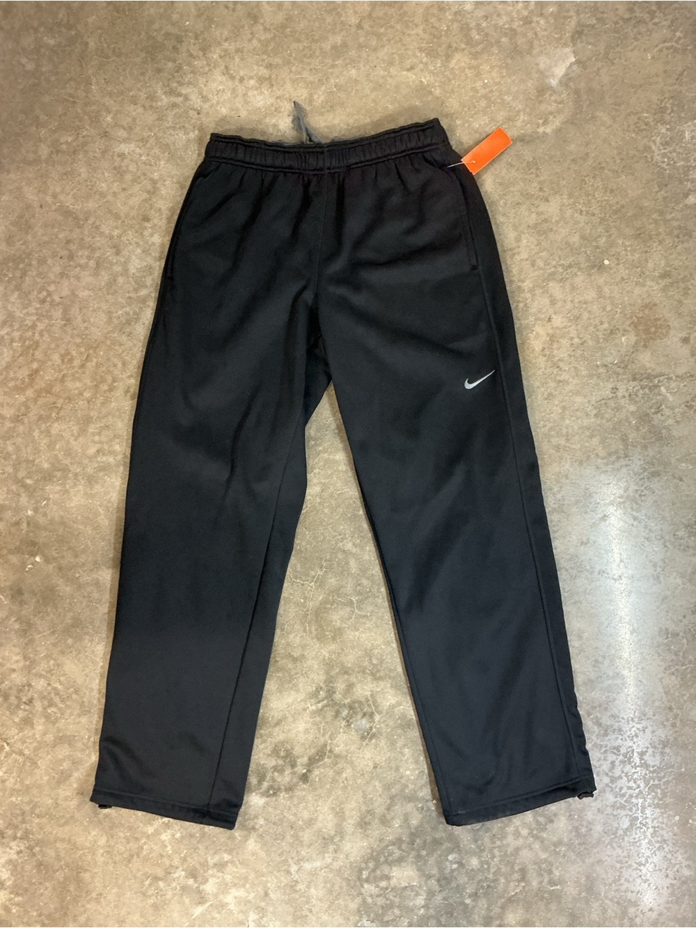 Nike Therma-FIT Black Fleece Jogger Sweatpants Women’s Large Drawstring Athletic